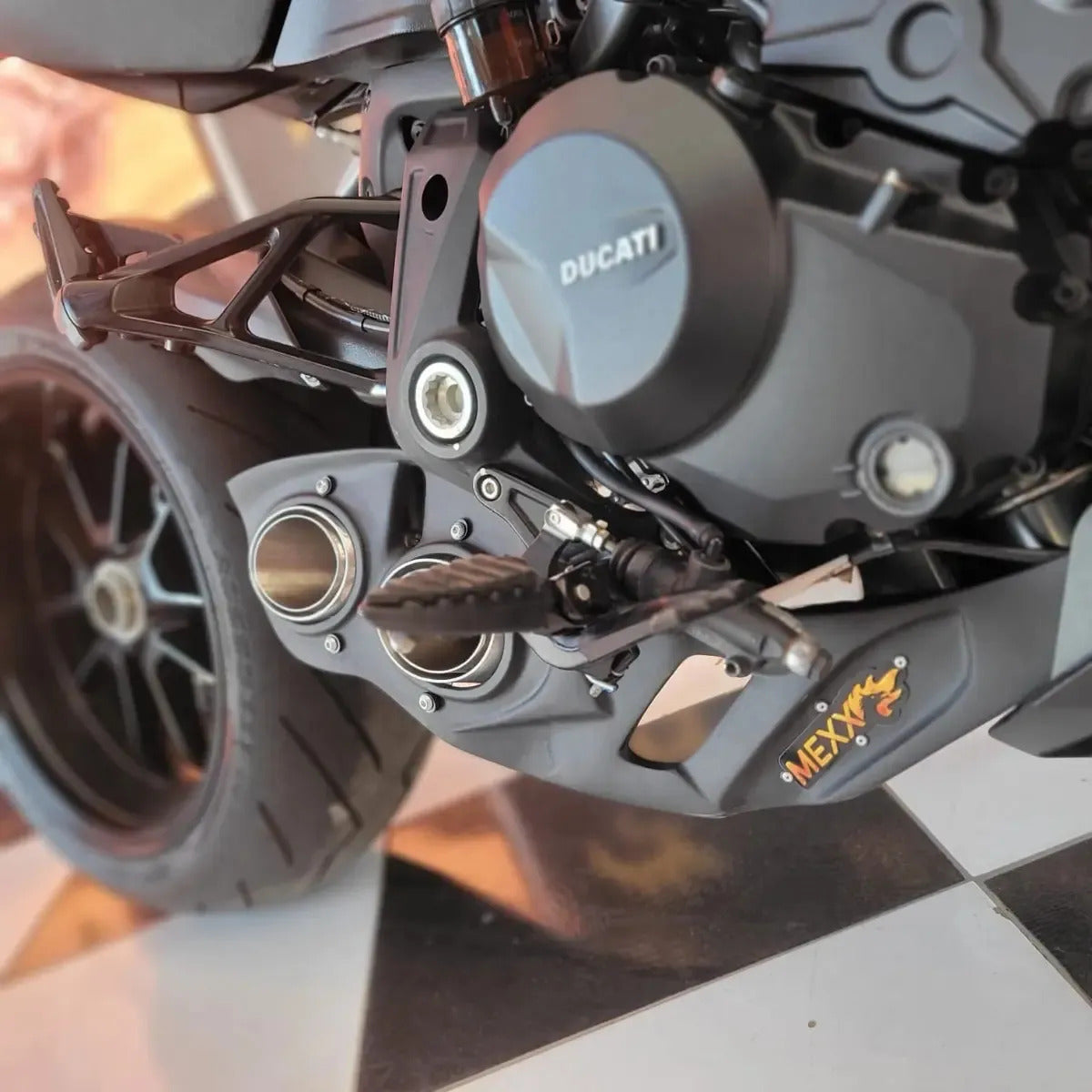 Escapamento Esportivo Ducati Diavel Taylor Made Mexx 19 A 22