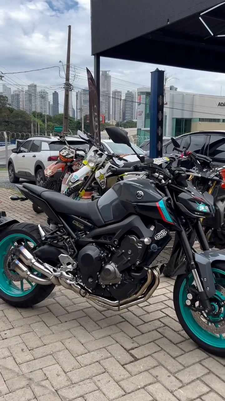 MT-09 com Expard Ciclone instalado na loja RockStar Performance