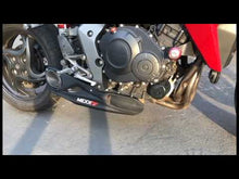Carregar e reproduzir vídeo no visualizador da galeria, Som do escapamento Mexx Taylor na Honda CB 1000R
