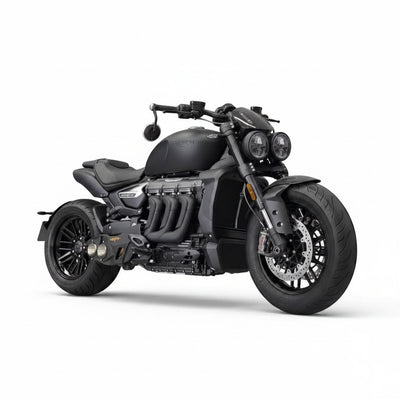 Motocicleta Triumph Rocket 3 preta com escapamento esportivo RockStar Performance em inox e design agressivo