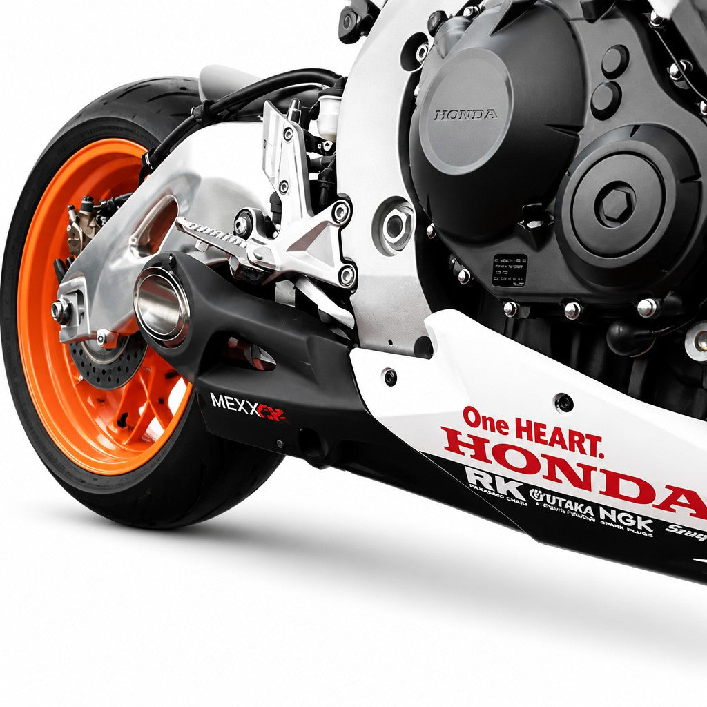 Ponteira de escapamento esportiva Mexx em aço inox instalada em moto Honda CBR 1000RR da RockStar Performance