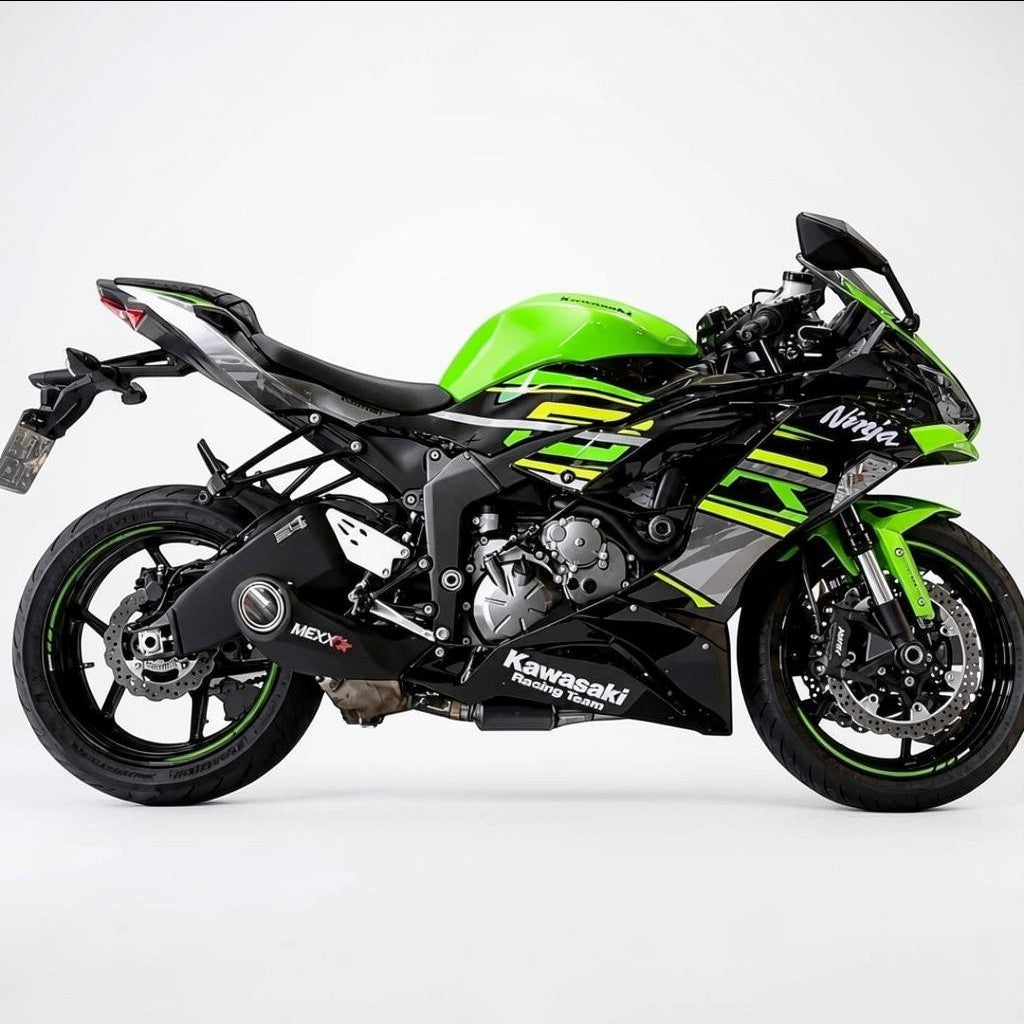 Ponteira esportiva RockStar Performance Mexx em aço inox instalada em moto Kawasaki Ninja verde e preta