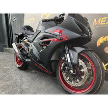 Laden Sie das Bild in den Galerie-Viewer.Escapamento Esportivo Suzuki Srad 1000 Bomber  Cód.617
